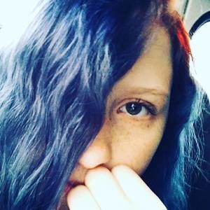 Meet your Posher, Abigail